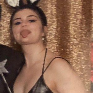 Meet your Posher, Antonia